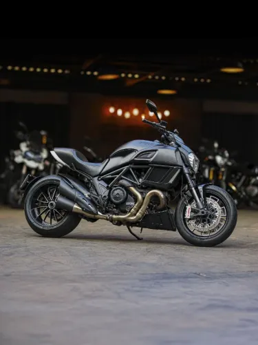 DUCATI DIAVEL 1198 Dark