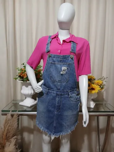 Jardinheira Jeans da MARISA.<br>?Tam 42<br>?34,90