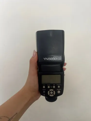 Speed flash youngnuo YN565EXIII