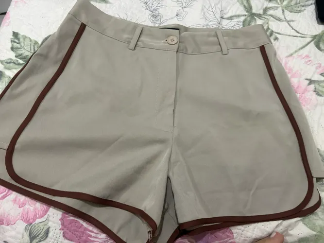 Short tecido