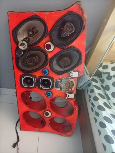 Vendo som automotivo