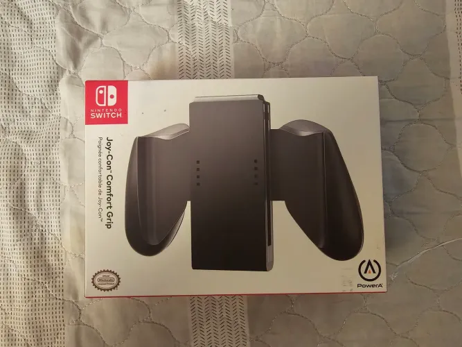 Joy con comfort grip