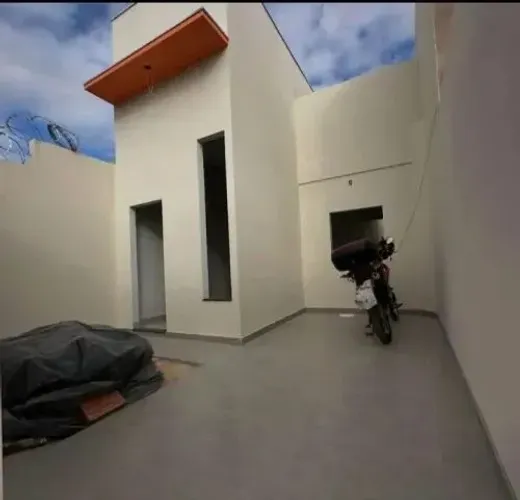 CASA DISPONÍVEL NA CONDOR 