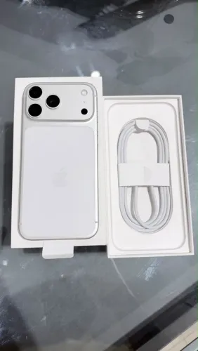 iPhone 17 pro Max 256gb Silver
