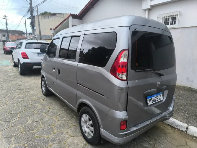 Hafei Towner Passageiro 1.0 8V 48cv 7L 5P 2010