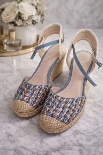 Sandália espadrille Arezzo