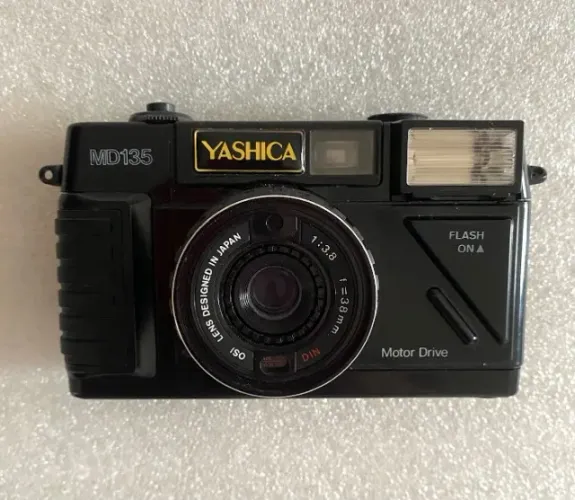 Câmera Yashica Md135 Maquina Fotográfica Vintage Antiga Md