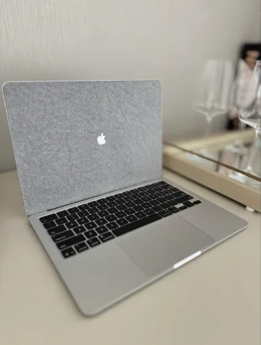 MacBook M5 Air 512GB e 16GB Silver - NOVO