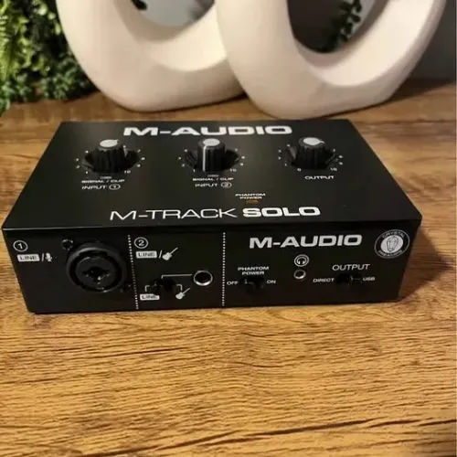 Interface de Áudio M-Audio M-Track Solo