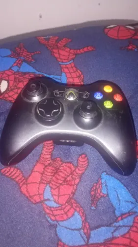 Vendo Manete Xbox 360(+carregador)