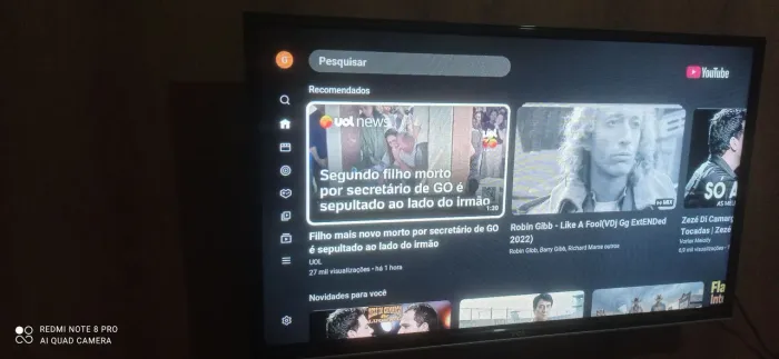 Vendo essa TV smart 32 polegadas top tá bem conservado não tem risco na tela