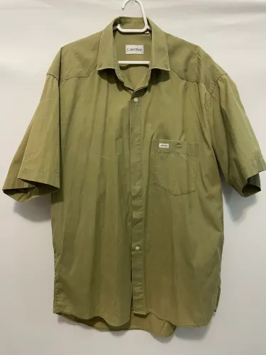 Camisa Calvin Klein antiga