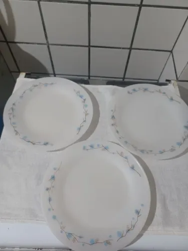 3 PRATOS RASOS VIDRO OPALINADO ANTIGOS