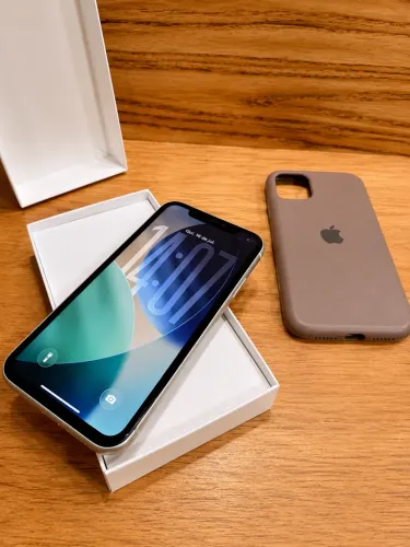 iPhone 11 Muito Novo - Impecável!