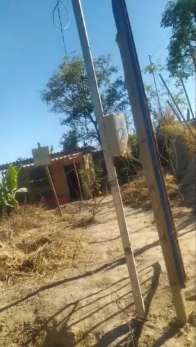 vende se lote no baronesa com água e luz