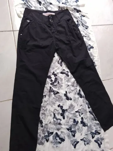 Calça Ilícito jeans preta 40