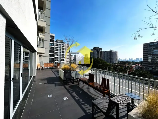 STUDIO NOVO EM MOEMA - METRÔ e SHOPPING a 20 PASSOS - 100% Mobiliado + INTERNET