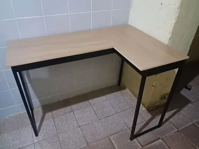 Mesa Escrivaninha em L com Design Industrial - Ideal p/ Escritório e Home Office