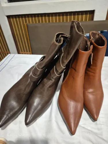 BOTAS E SANDÁLIAS