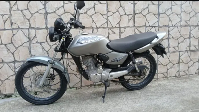 Titan 125 2001 Filé