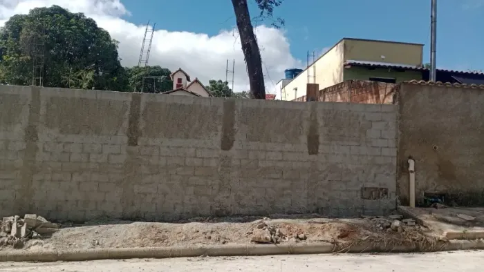 Vende-se lote em esmeraldas