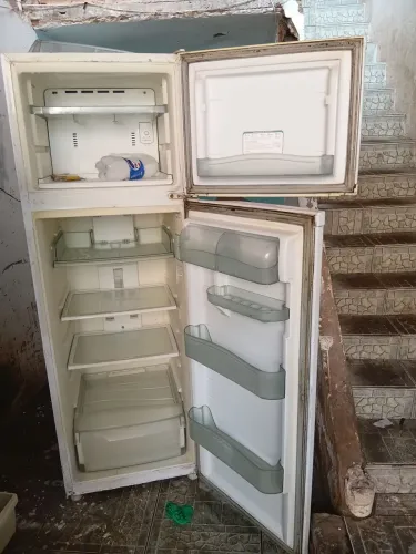 GELADEIRA CONSUL FUNCIONANDO PERFEITAMENTE IMPERDÍVEL PRA VENDER LOGO 