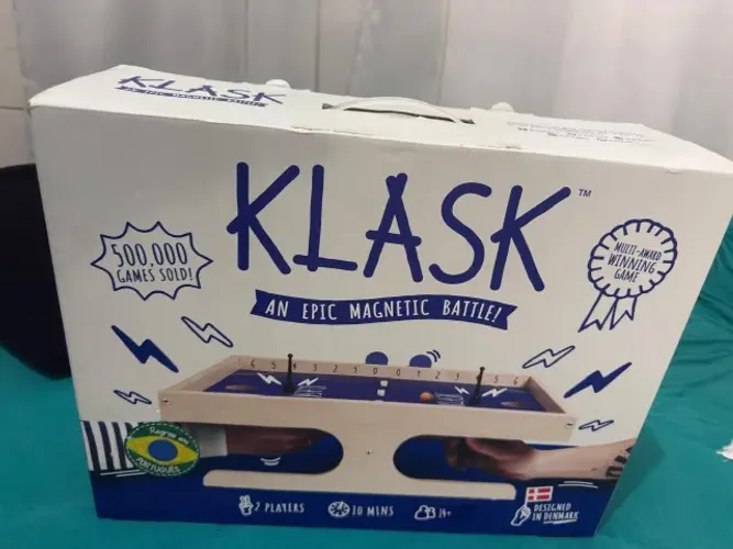Klask - Tabuleiro Magnético (NUNCA JOGADO / Componentes Lacrados)