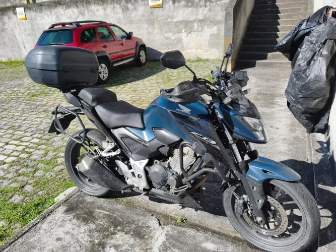 Cb300f flex, garantia de fábrica