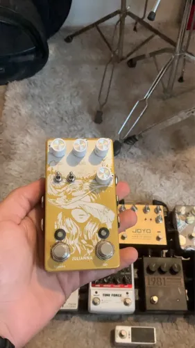 Pedal Julianna Gold lyrock