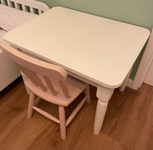 Conjunto de mesa e cadeira infantil TokStok