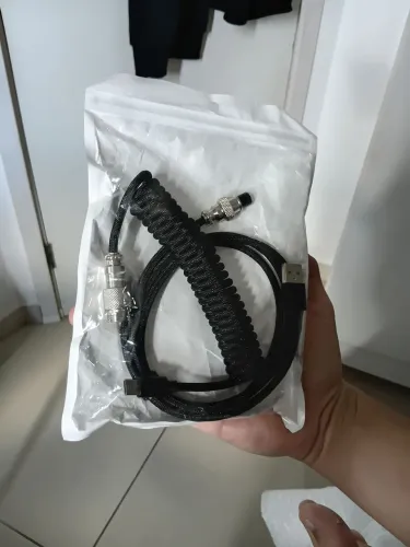 Cabo espiral USB-C para USB-A