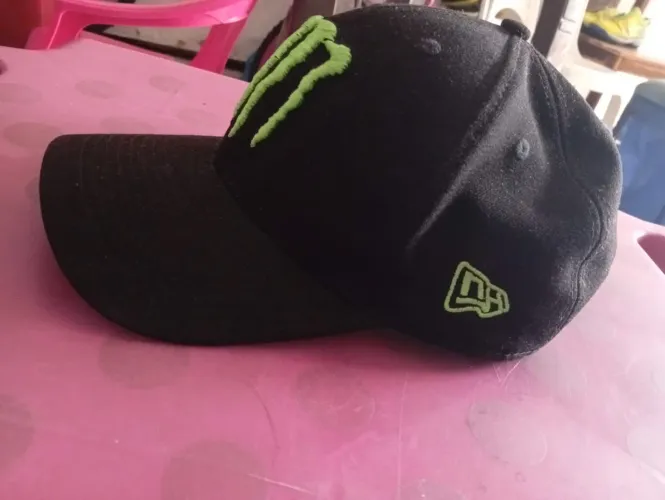 Boné moster