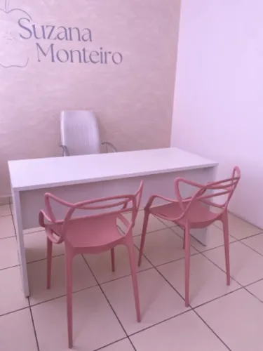 Mesa de escritório branca