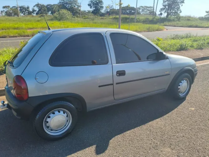 Chevrolet Corsa Super 1.0 MPFI / 2P E 4P 1997