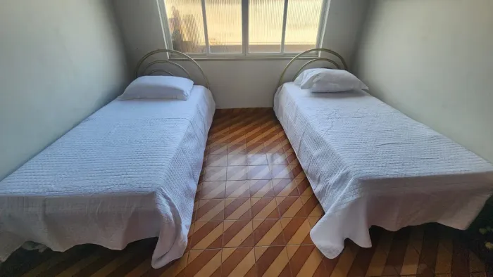 Colchões Ortobom com cama Tubolar 