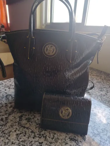 Bolsa +carteira couro verniz
