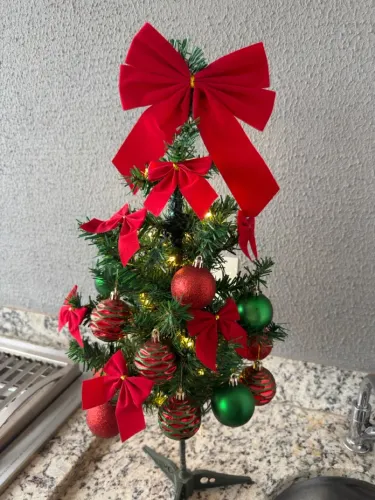 Árvore de Natal Montada - acompanha luz