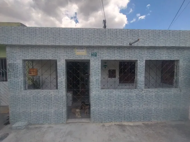 Casa a Venda em São Joaquim do Monte na Rua da Creche