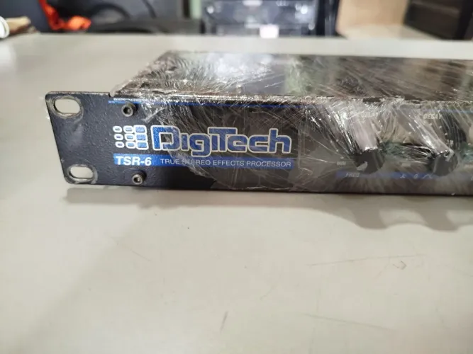 (PROCESSADOR PROFISSIONAL DE EFEITOS P/VOZ DIGITECH TSR-6)