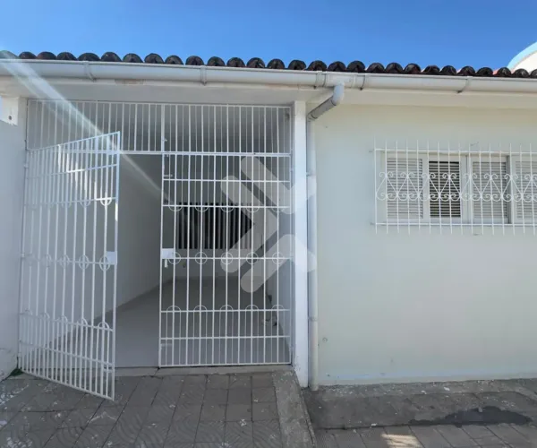Casa para locação em Candelária, Natal/RN.