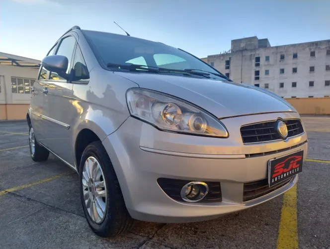 Fiat Idea Attractive 1.4 Fire Flex 8V 5P 2012