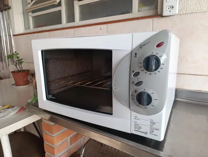 Forno Fischer 44L Seminovo