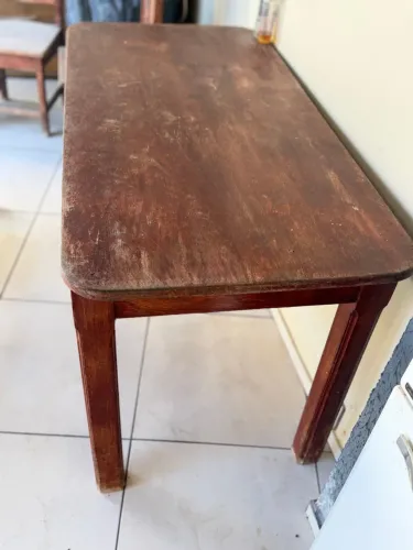 Mesa de angelim