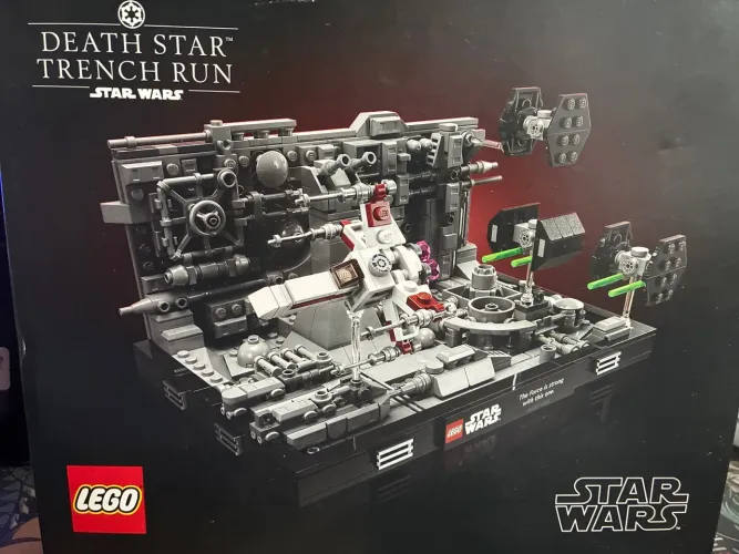 Kit Lego Death Star Trench Run 665 pcs