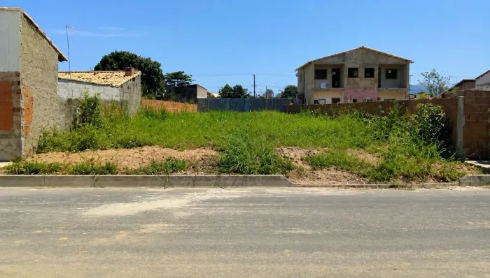 Terreno excelente em Itaipuaçu(PRÓXIMO A PRAIA)