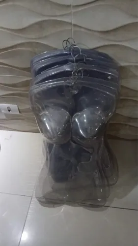 Manequins para loja de roupa
