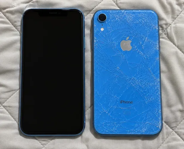 iPhone XR 128GB - PARA PEÇAS / CARCAÇA