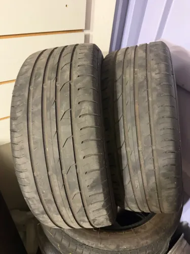 Pneus 195/50-15 continental