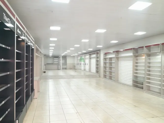 Aluguel Loja Comercial Excelente Localiza&ccedil;&atilde;o Frente para Rua 15 de Dezembro 