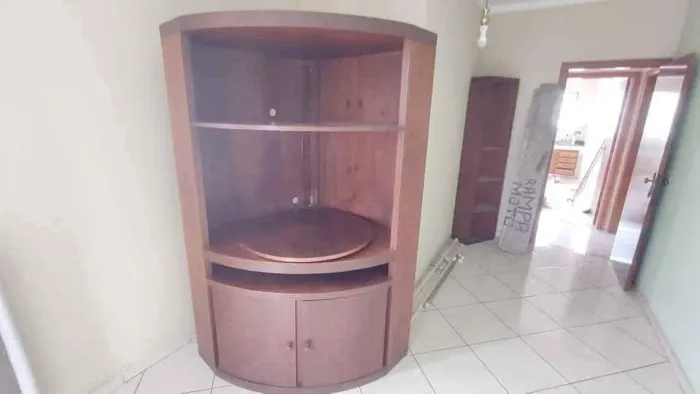 BARZINHO DE CANTO EM EXCELENTE ESTADO